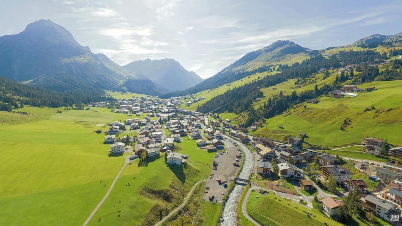 Haus Schrofenstein Bed & Breakfast Lech am Arlberg Eksteriør bilde